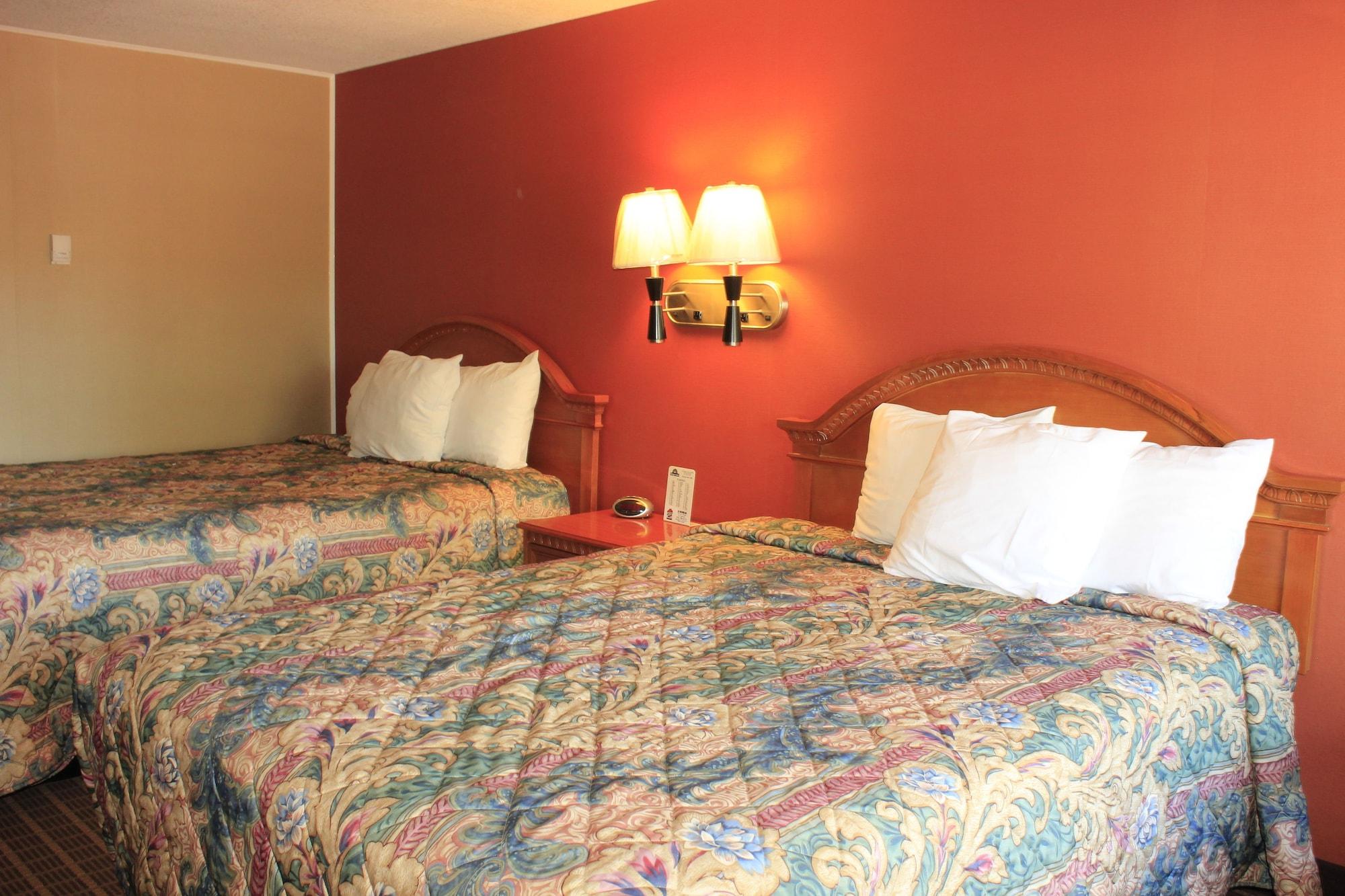 Days Inn By Wyndham אלקו מראה חיצוני תמונה