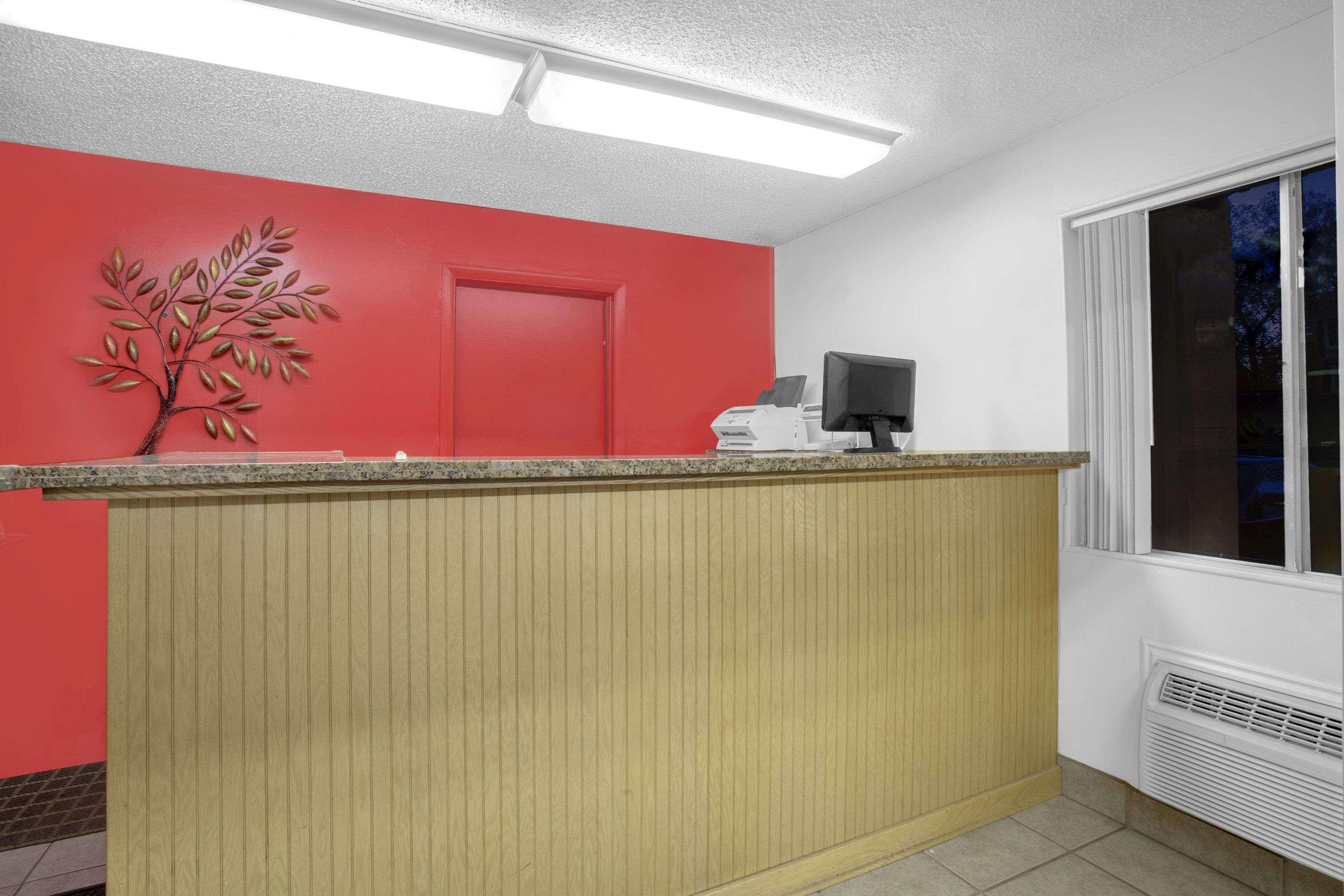 Days Inn By Wyndham אלקו מראה חיצוני תמונה