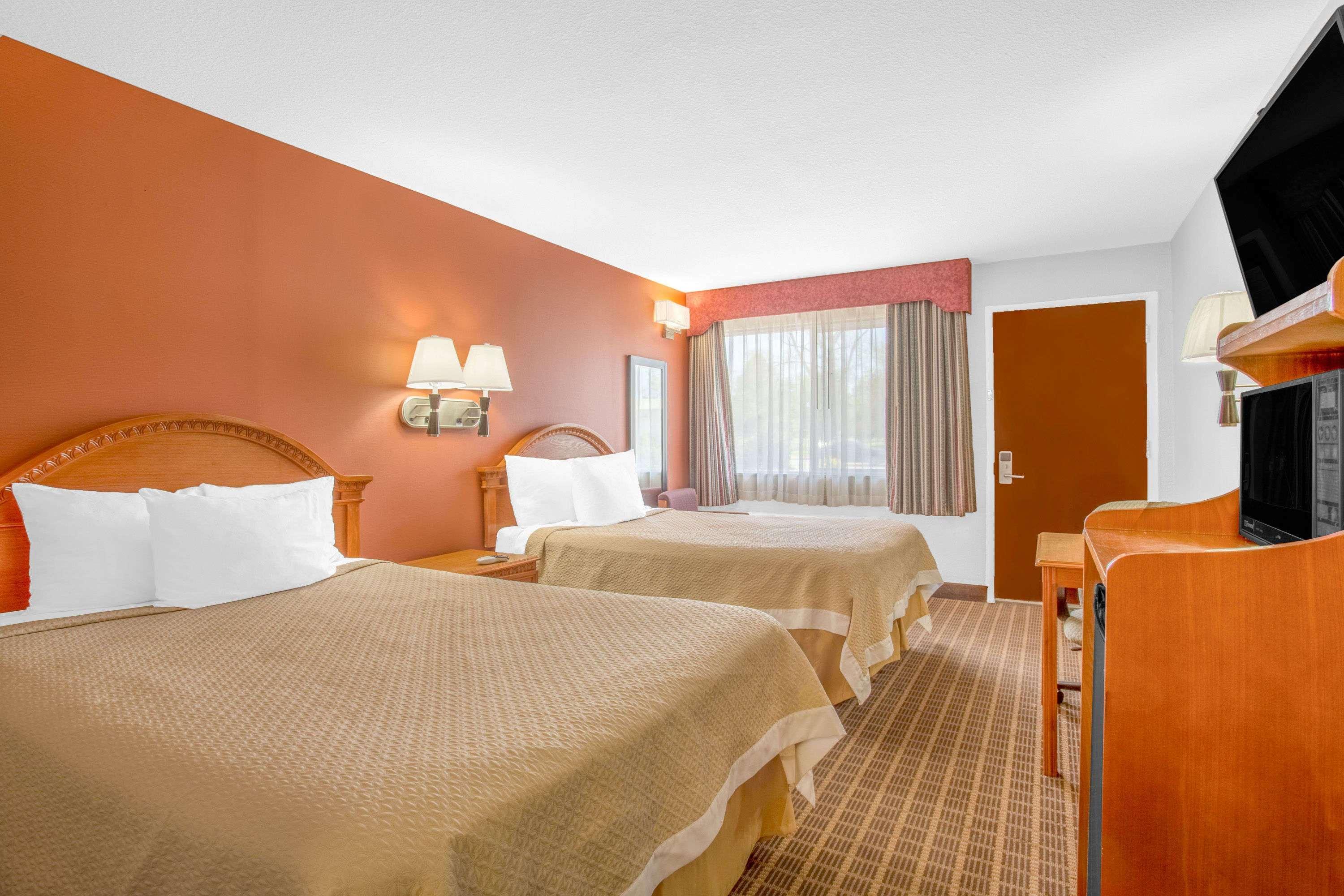 Days Inn By Wyndham אלקו מראה חיצוני תמונה
